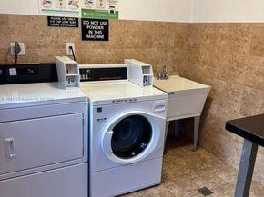 4270 NW 40th St 306, Lauderdale Lakes FL 33319