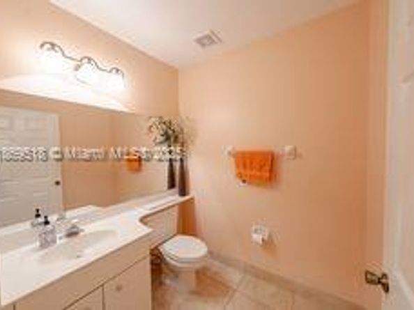 14204 SW 117th St, Miami FL 33186