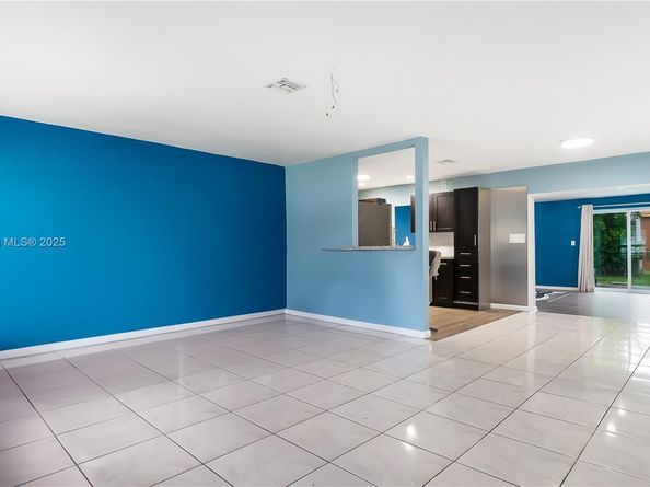 7031 SW 27th Ct, Miramar FL 33023