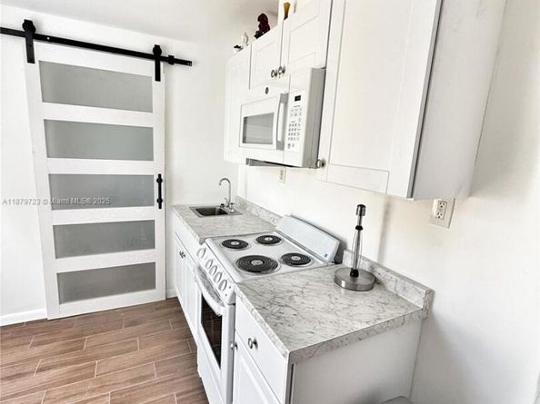 7031 SW 27th Ct, Miramar FL 33023