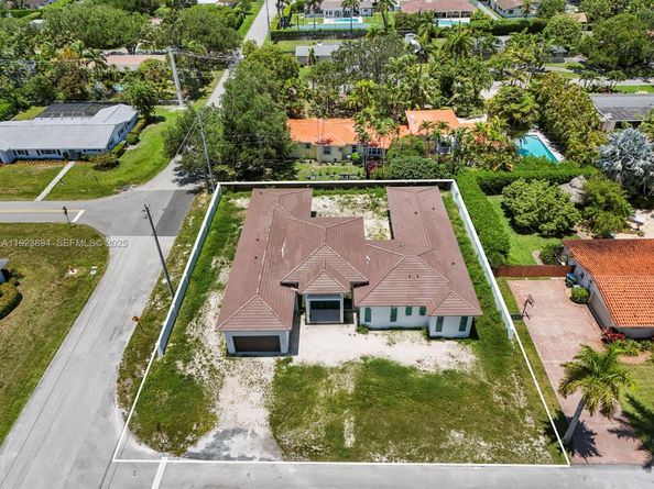 8275 SW 93rd St, Miami FL 33156