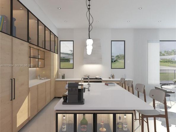 8275 SW 93rd St, Miami FL 33156