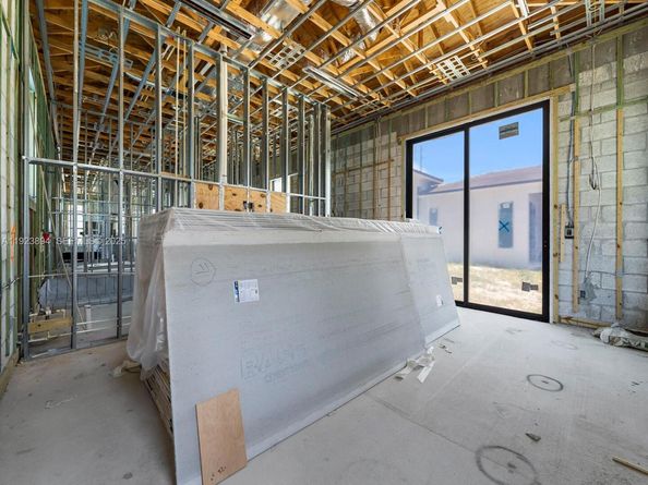 8275 SW 93rd St, Miami FL 33156