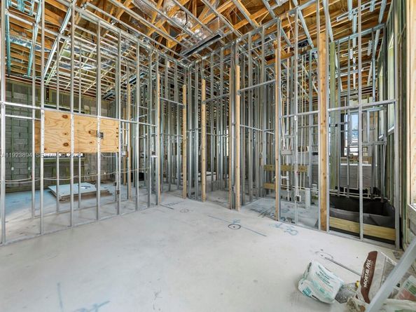 8275 SW 93rd St, Miami FL 33156