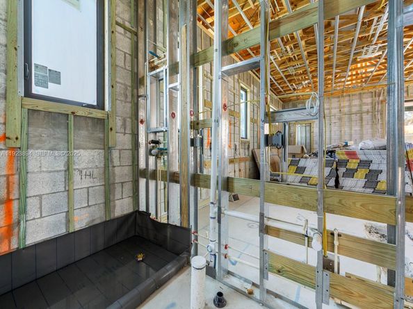 8275 SW 93rd St, Miami FL 33156