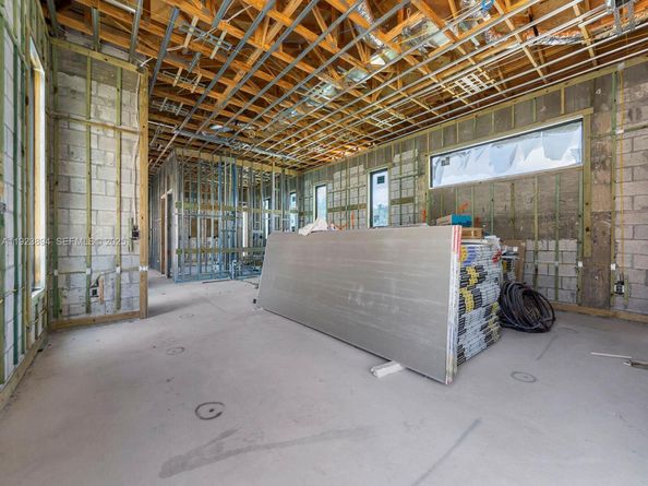 8275 SW 93rd St, Miami FL 33156