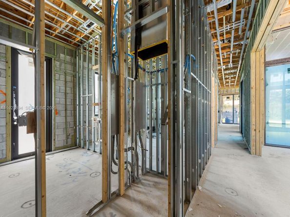 8275 SW 93rd St, Miami FL 33156