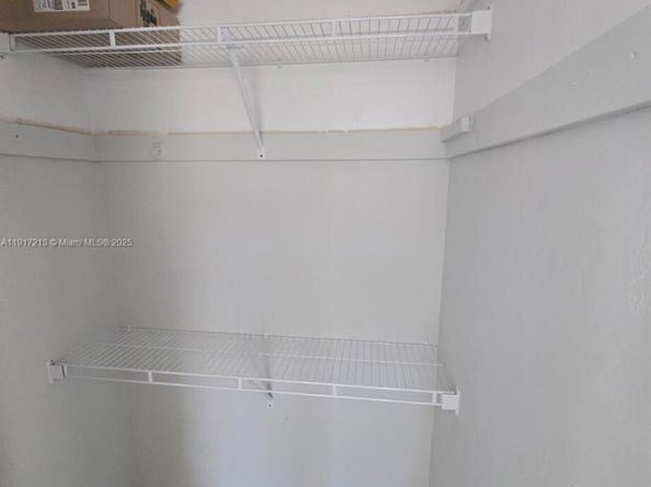 1025 SE 15th St 9C, Fort Lauderdale FL 33316