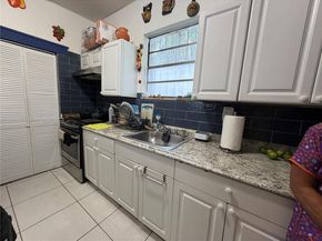 3320 NW 14th Ave, Miami FL 33142