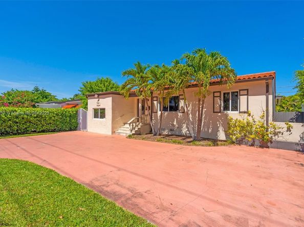 1901 SW 37th Ave, Miami FL 33145