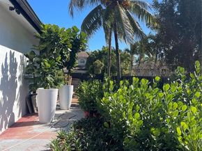 14200 SW 160th Ct, Miami FL 33196