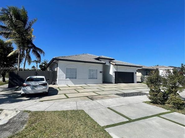 14200 SW 160th Ct, Miami FL 33196