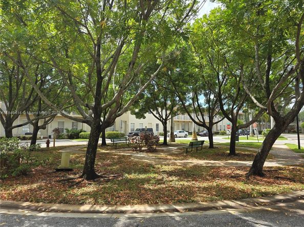 2520 NW 4th St, Boynton Beach FL 33426