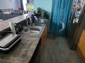 2520 NW 4th St, Boynton Beach FL 33426