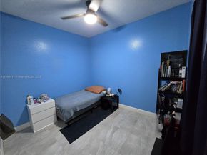 2520 NW 4th St, Boynton Beach FL 33426