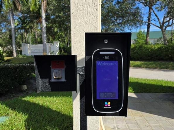 2520 NW 4th St, Boynton Beach FL 33426