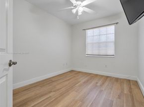 4964 SW 128th Ave, Miramar FL 33027