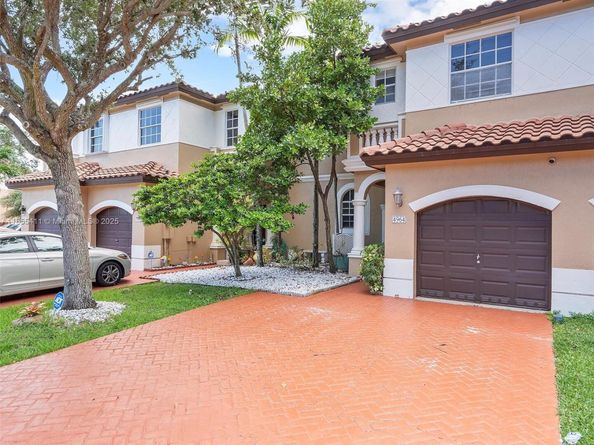 4964 SW 128th Ave, Miramar FL 33027