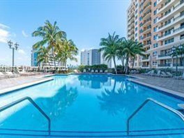 3232 SW 22nd Ter 1910, Miami FL 33145