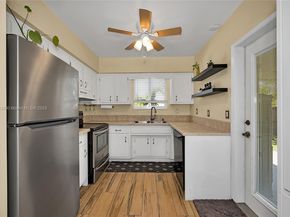 1532 NE 39th St, Oakland Park FL 33334