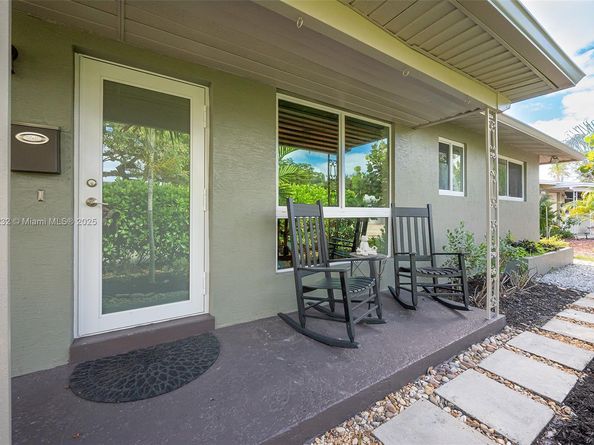 1532 NE 39th St, Oakland Park FL 33334