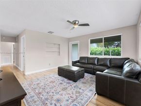 1532 NE 39th St, Oakland Park FL 33334