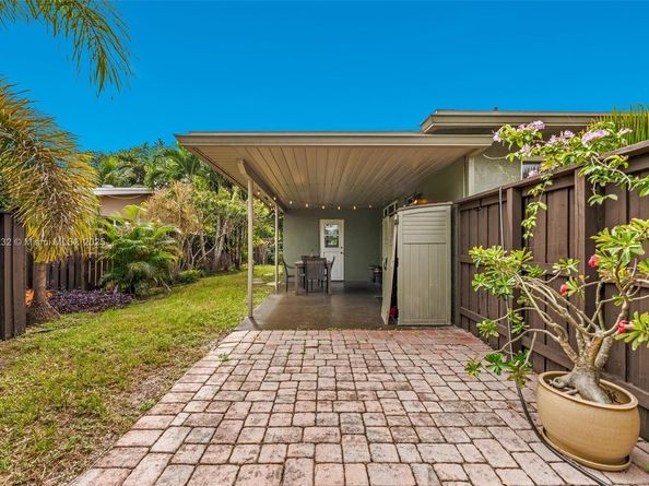 1532 NE 39th St, Oakland Park FL 33334