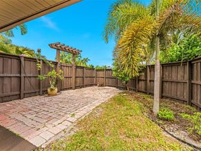 1532 NE 39th St, Oakland Park FL 33334