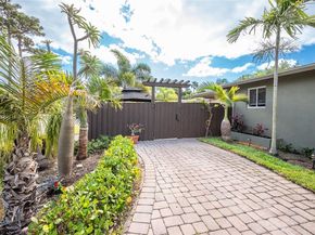 1532 NE 39th St, Oakland Park FL 33334