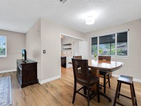 1532 NE 39th St, Oakland Park FL 33334