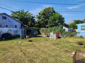 1846 NW 49th St, Miami FL 33142