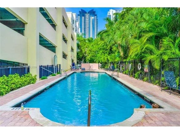 17100 N Bay Rd 1107, Sunny Isles Beach FL 33160