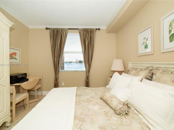 17100 N Bay Rd 1107, Sunny Isles Beach FL 33160