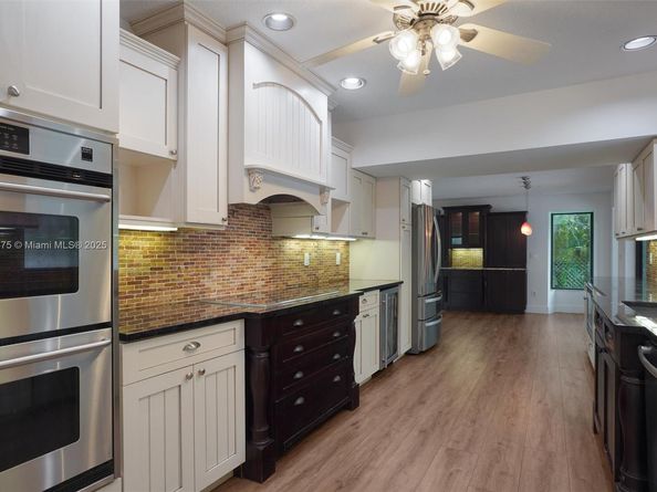 6230 SW 112th St, Pinecrest FL 33156
