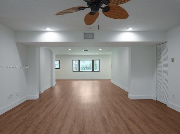 6230 SW 112th St, Pinecrest FL 33156