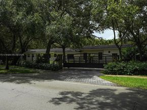 6230 SW 112th St, Pinecrest FL 33156