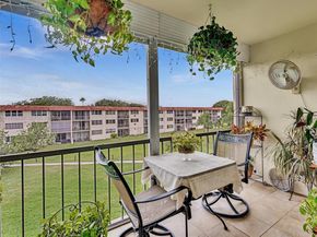 9420 S Hollybrook Lake Dr 302, Pembroke Pines FL 33025