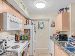 2433 Centergate Dr 102, Miramar FL 33025