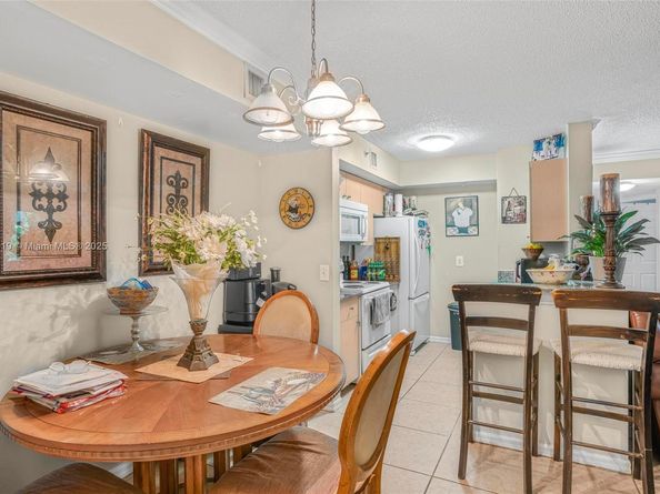 2433 Centergate Dr 102, Miramar FL 33025