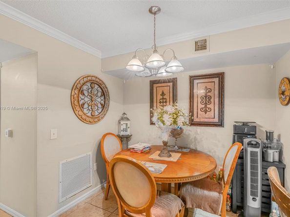 2433 Centergate Dr 102, Miramar FL 33025