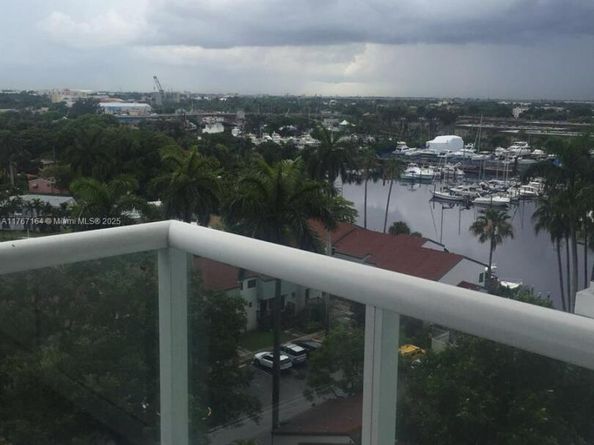 1871 NW S River Dr 1704, Miami FL 33125