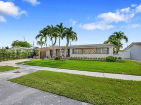 5025 SW 90th Ct, Miami FL 33165
