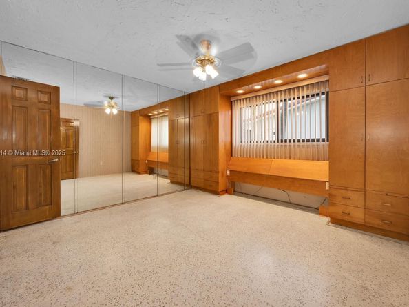 5025 SW 90th Ct, Miami FL 33165
