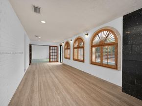 5025 SW 90th Ct, Miami FL 33165