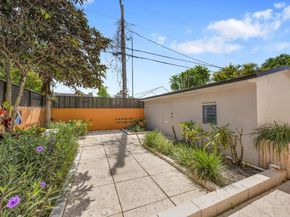 5025 SW 90th Ct, Miami FL 33165