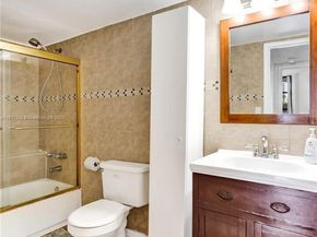1000 Parkview Dr 412, Hallandale Beach FL 33009