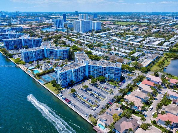 1000 Parkview Dr 412, Hallandale Beach FL 33009