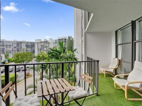 1000 Parkview Dr 412, Hallandale Beach FL 33009