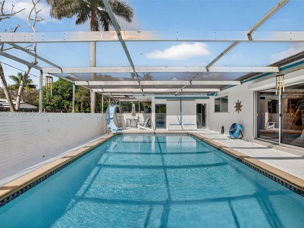 131 SW 58th Ave, Plantation FL 33317