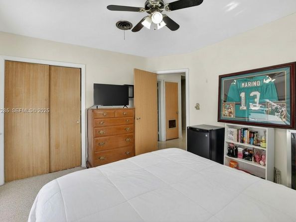 131 SW 58th Ave, Plantation FL 33317